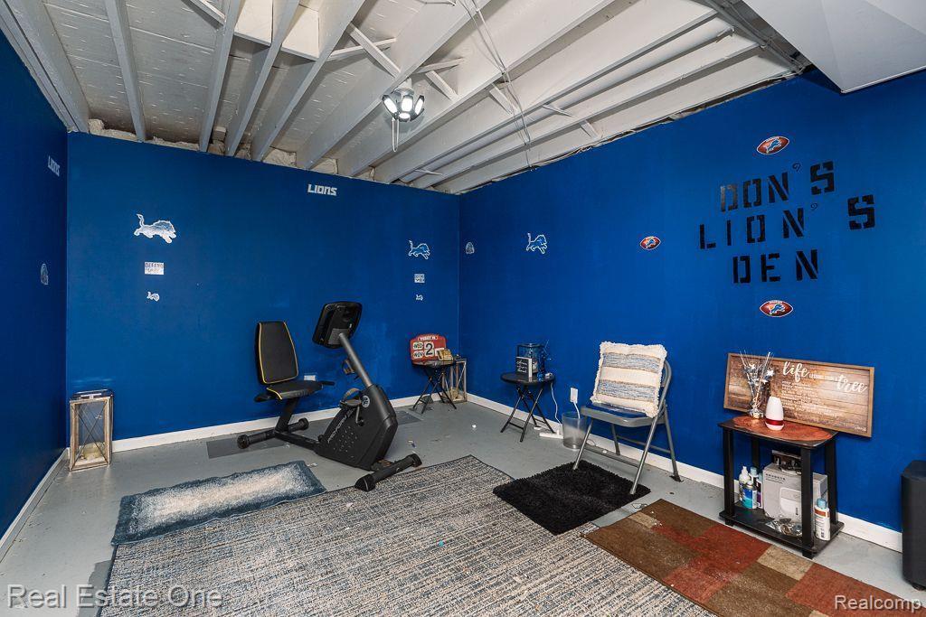 1311 FLORENCE AVE