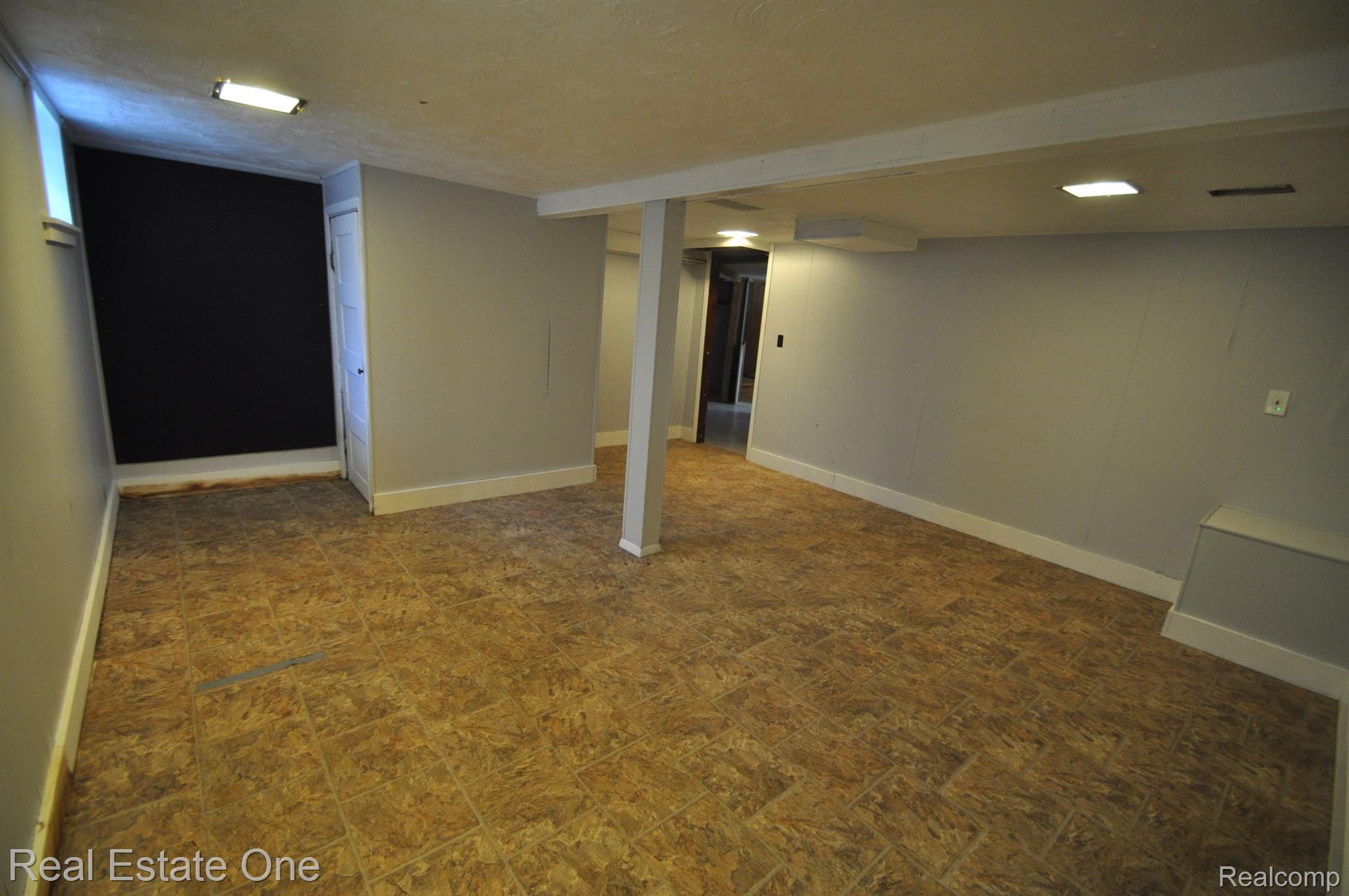 3094 WILLET AVE