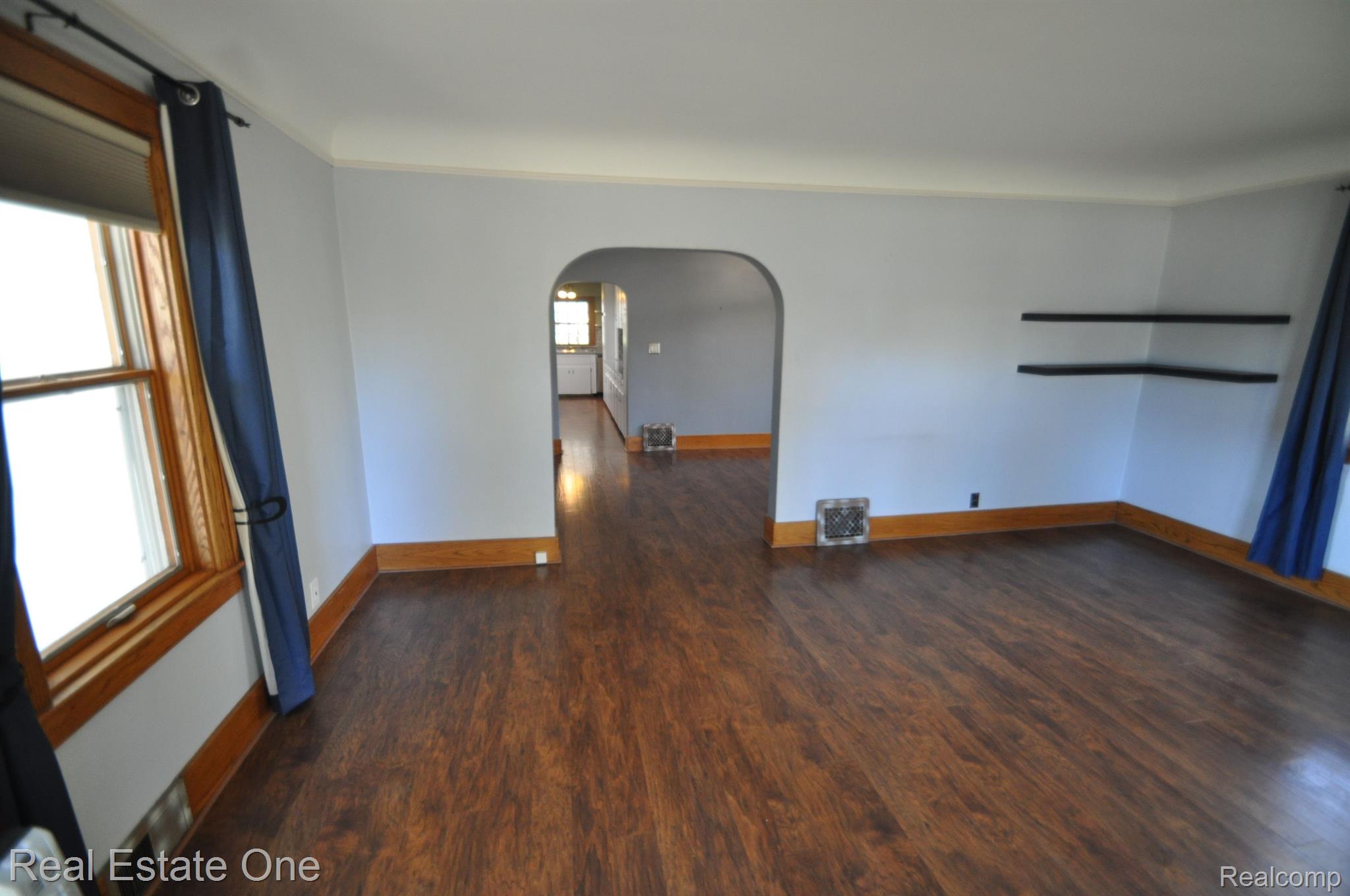 3094 WILLET AVE