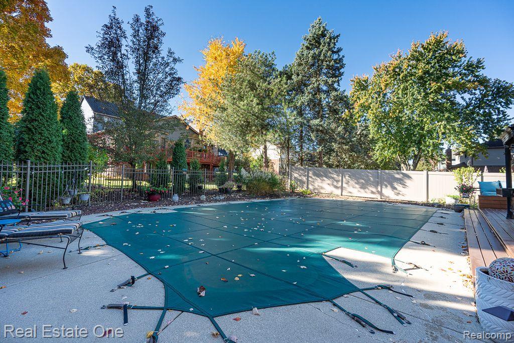 675 SNOWMASS DR