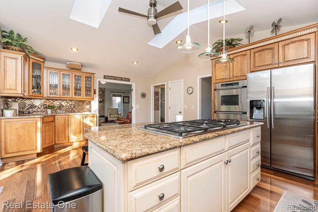 675 SNOWMASS DR