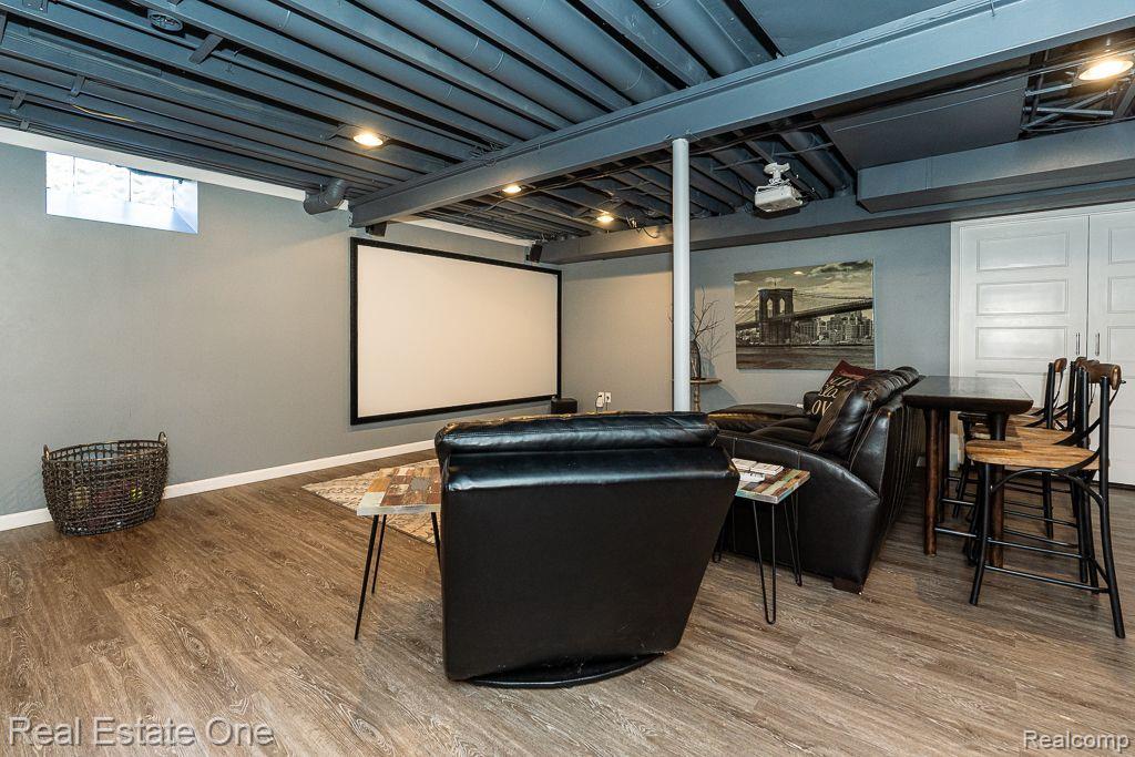 675 SNOWMASS DR