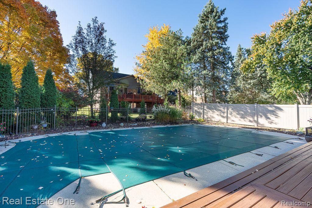 675 SNOWMASS DR