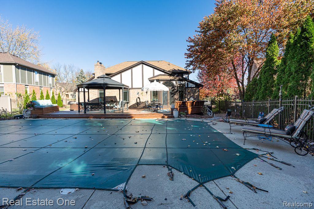 675 SNOWMASS DR