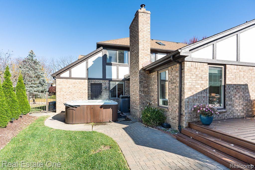 675 SNOWMASS DR
