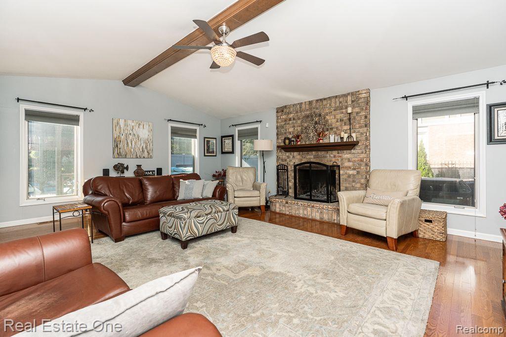 675 SNOWMASS DR