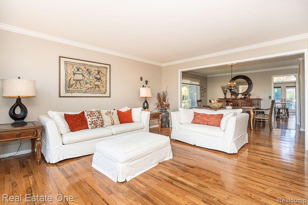 675 SNOWMASS DR