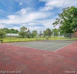 408 FOX HILLS DR S A-7
