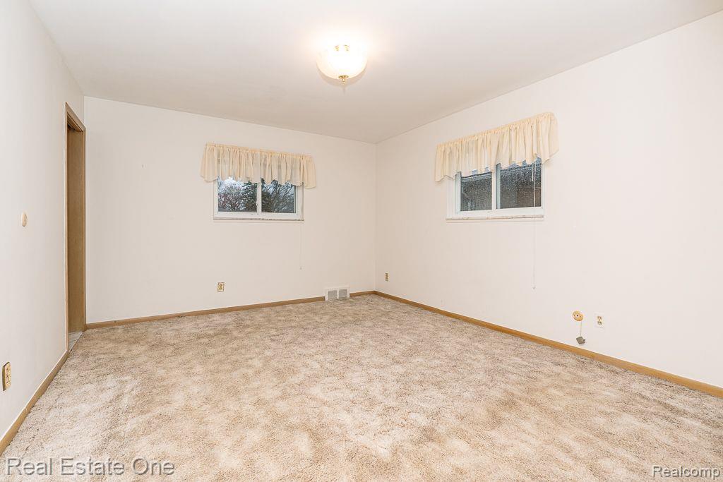 11159 CHIPPEWA DR
