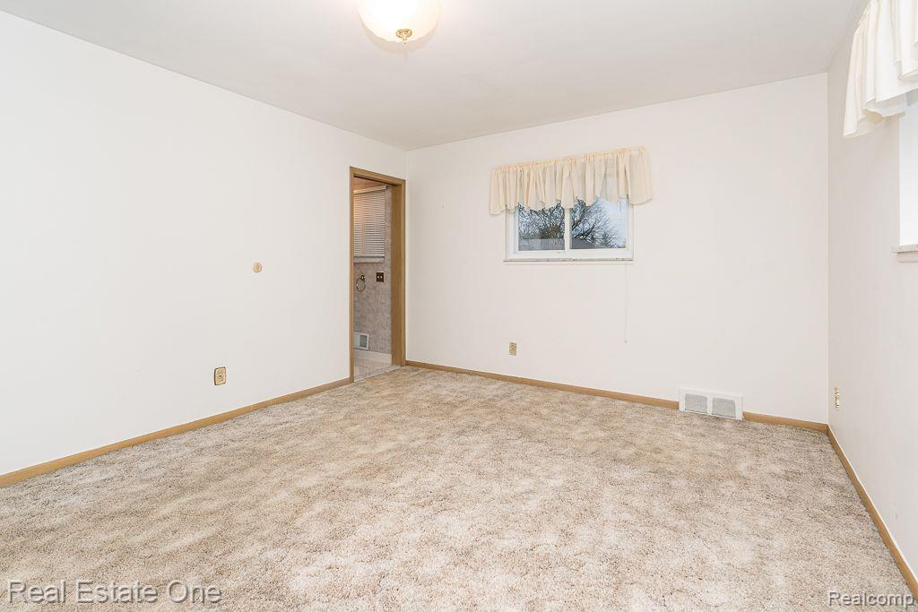 11159 CHIPPEWA DR