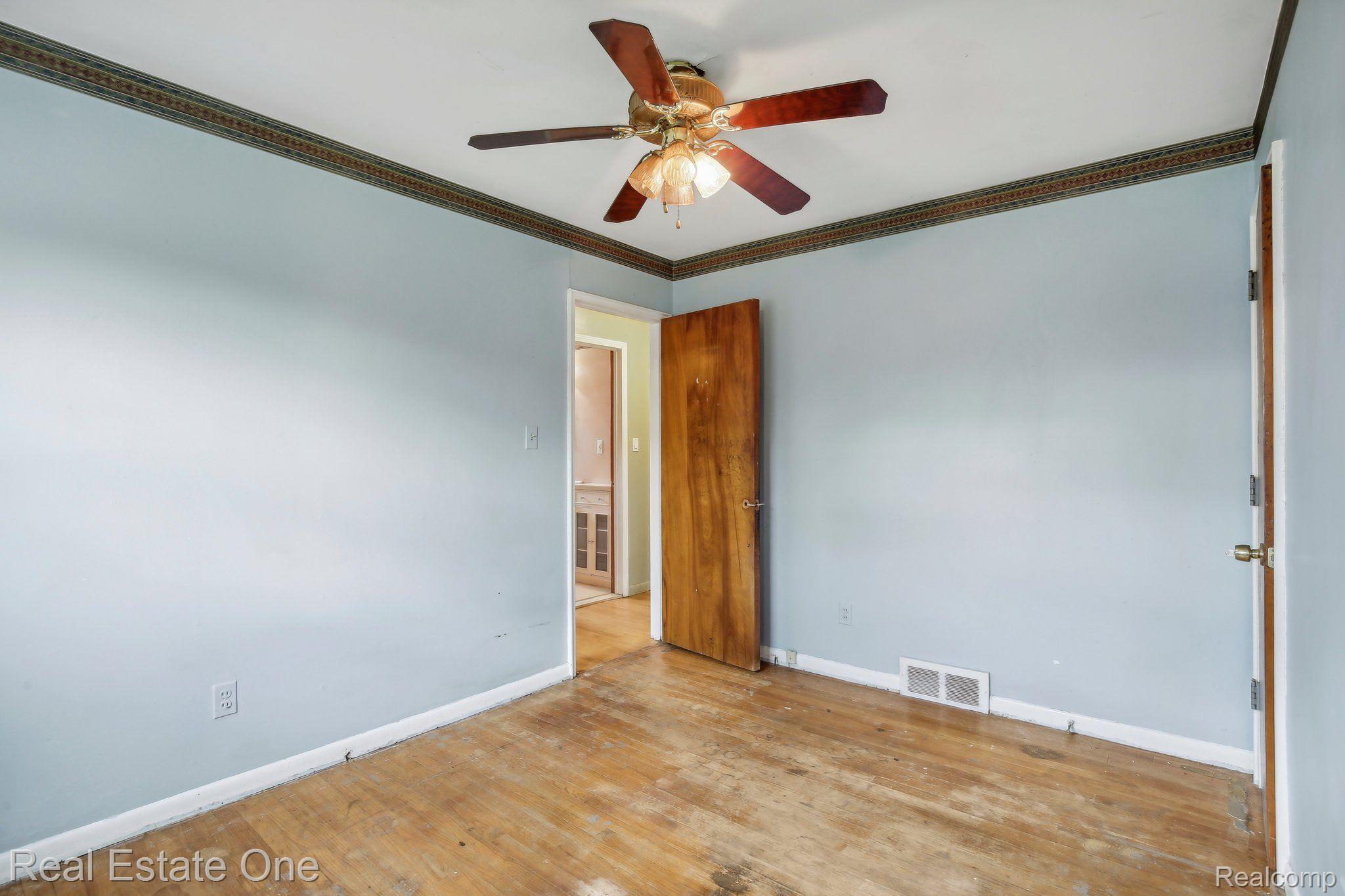 31431 LAMAR DR