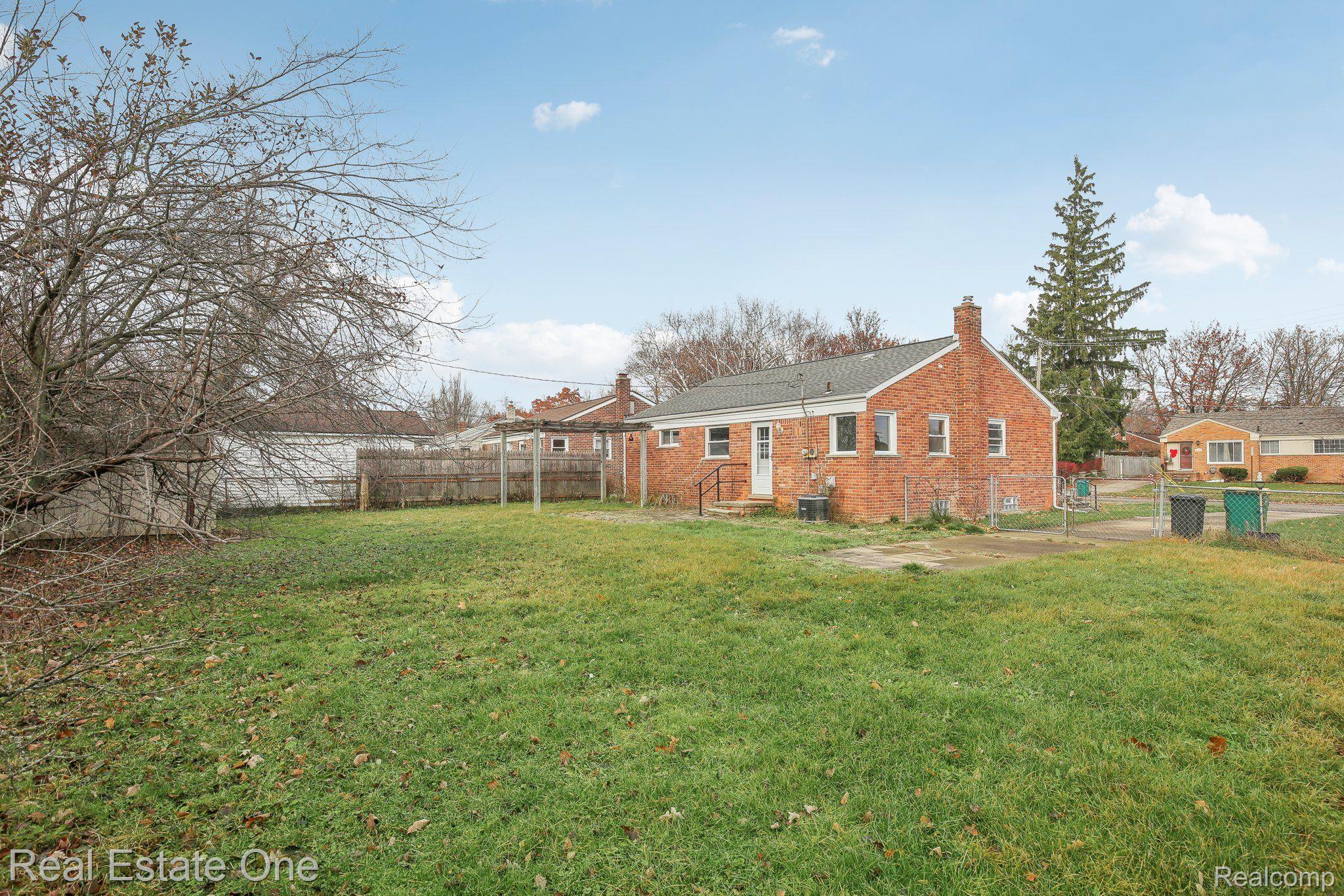 31431 LAMAR DR