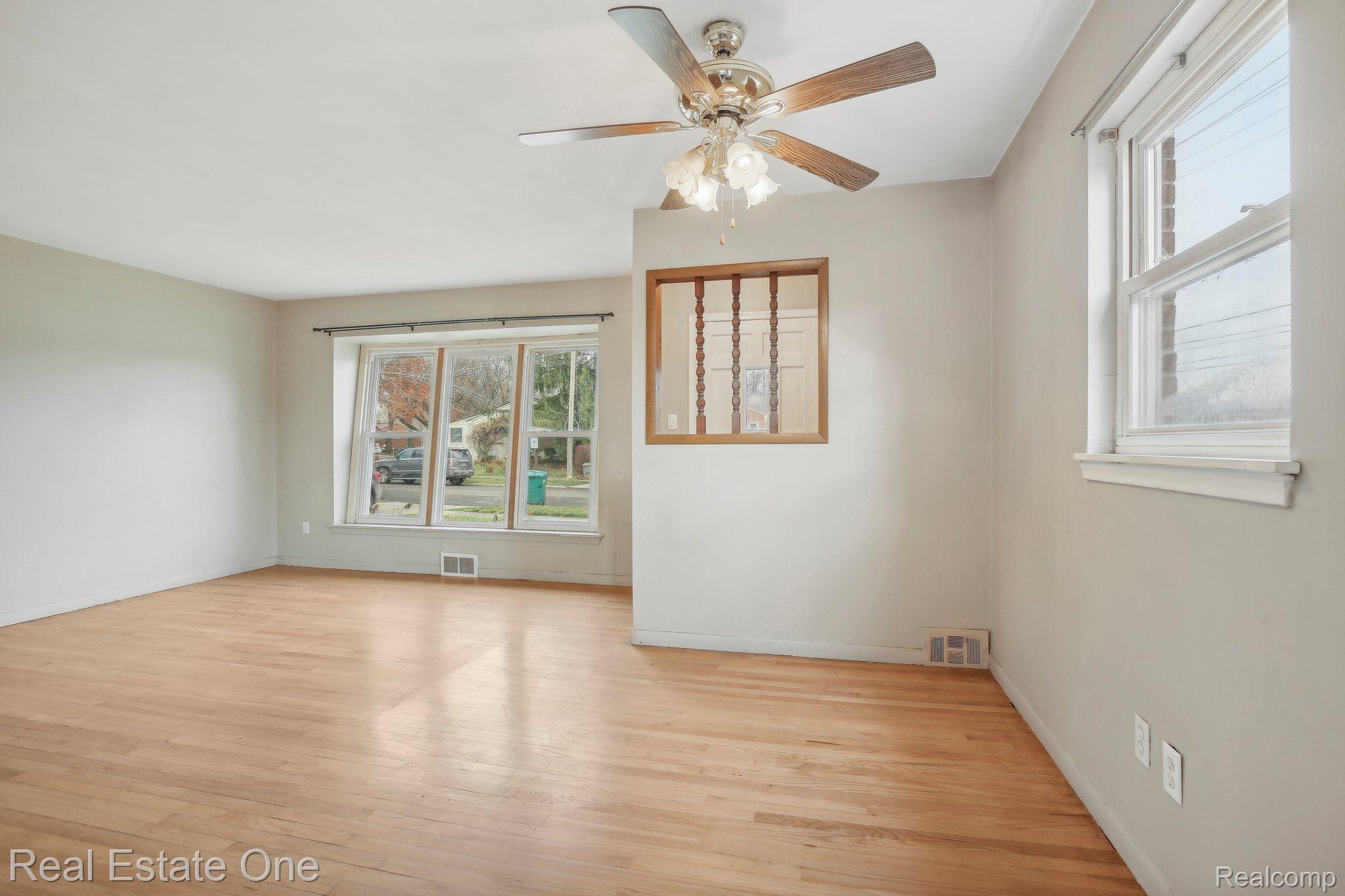 31431 LAMAR DR