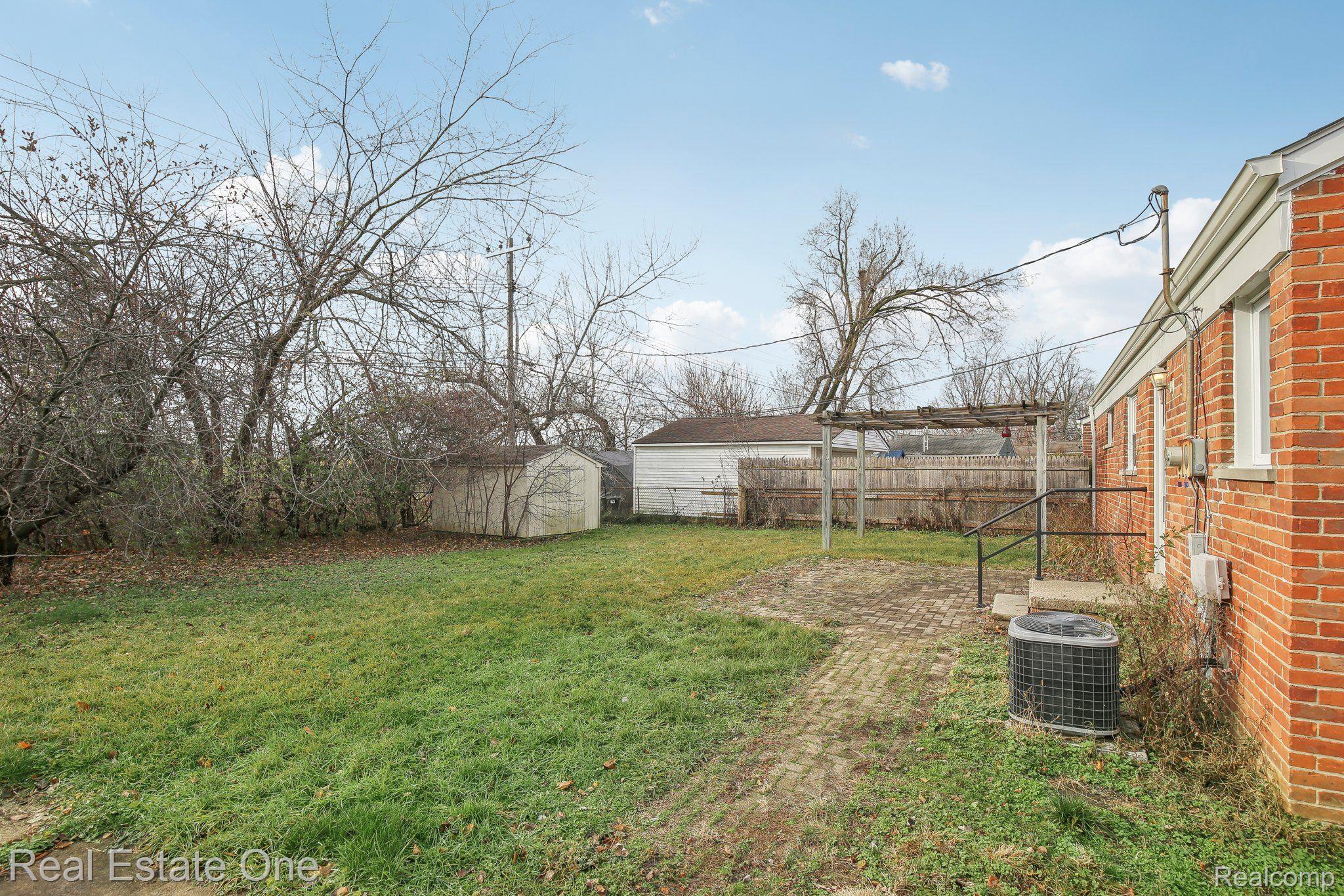 31431 LAMAR DR
