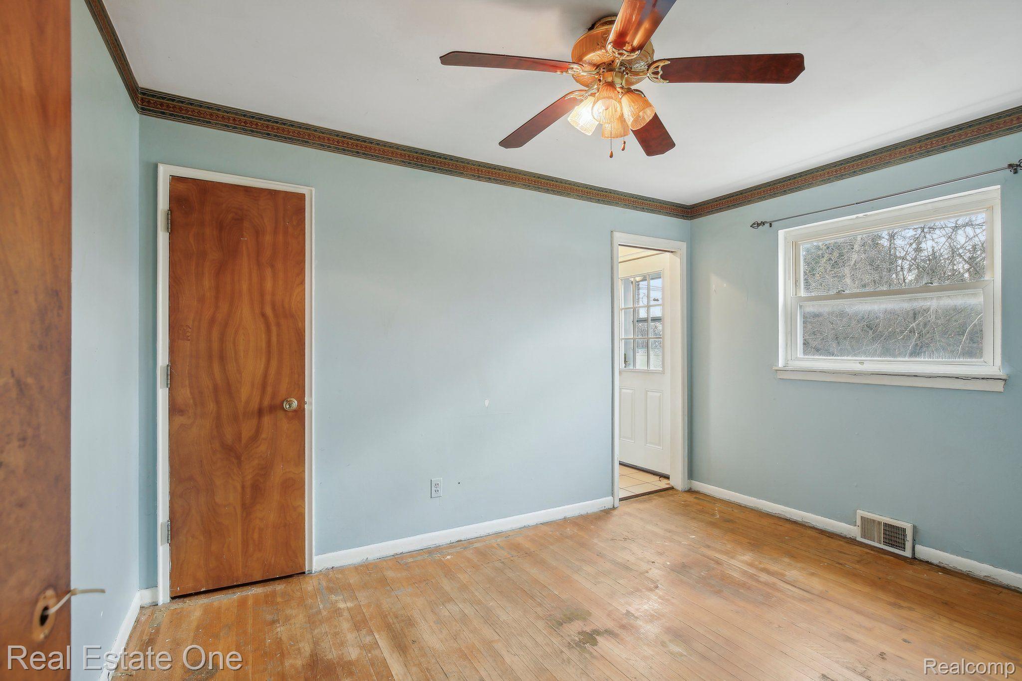 31431 LAMAR DR