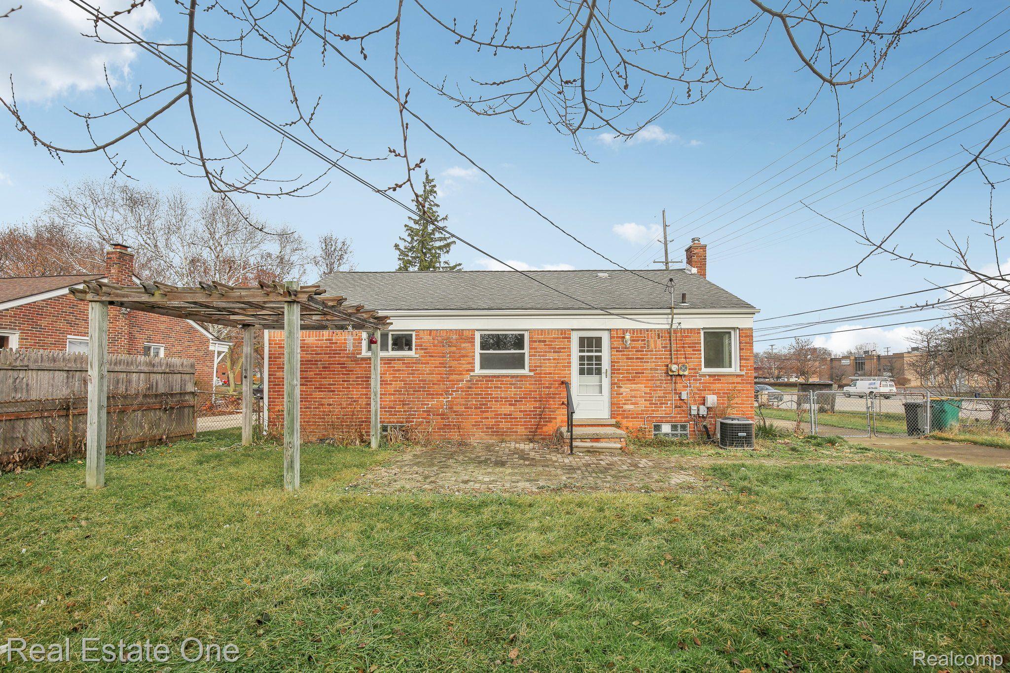 31431 LAMAR DR