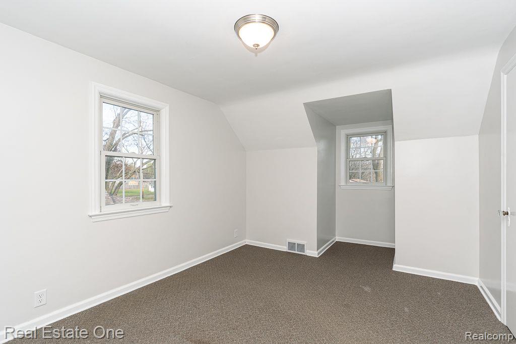 424 S MAIN ST
