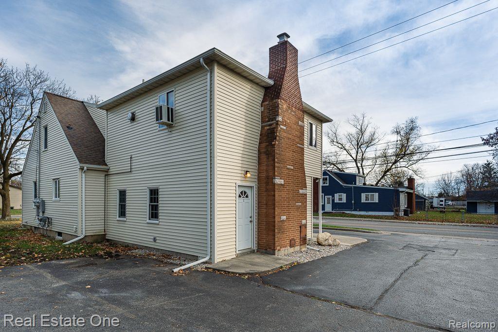 424 S MAIN ST