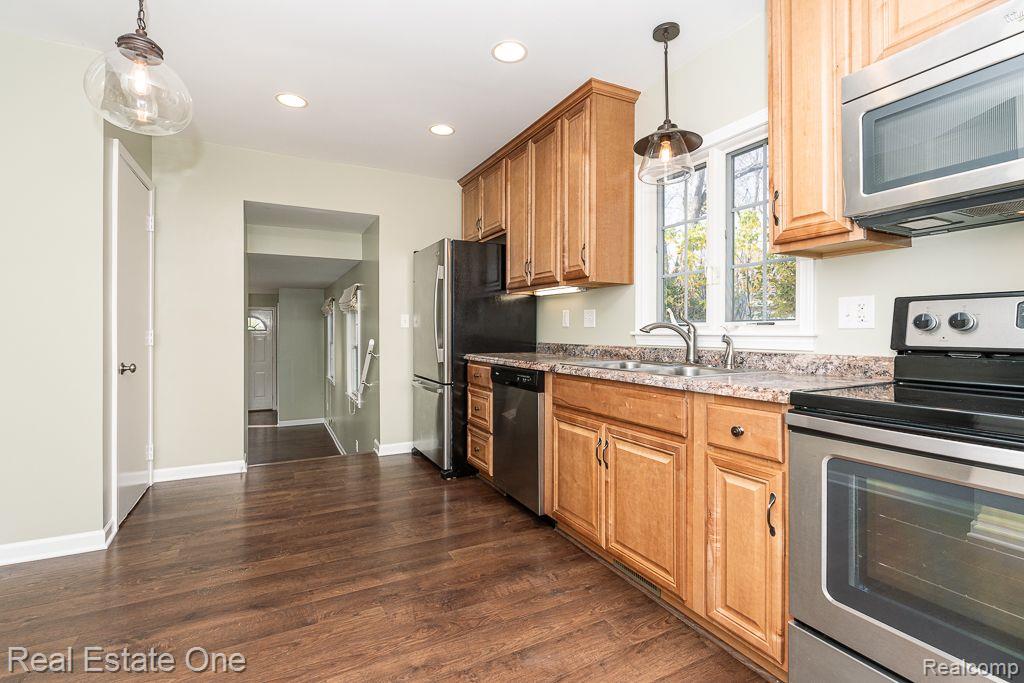 424 S MAIN ST