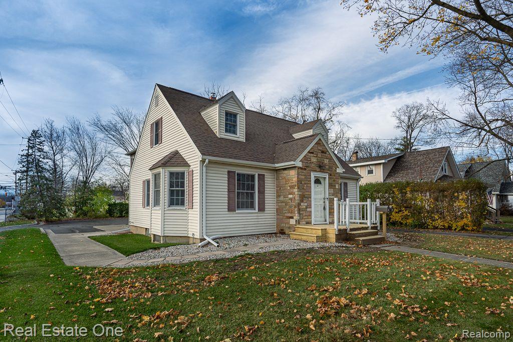 424 S MAIN ST