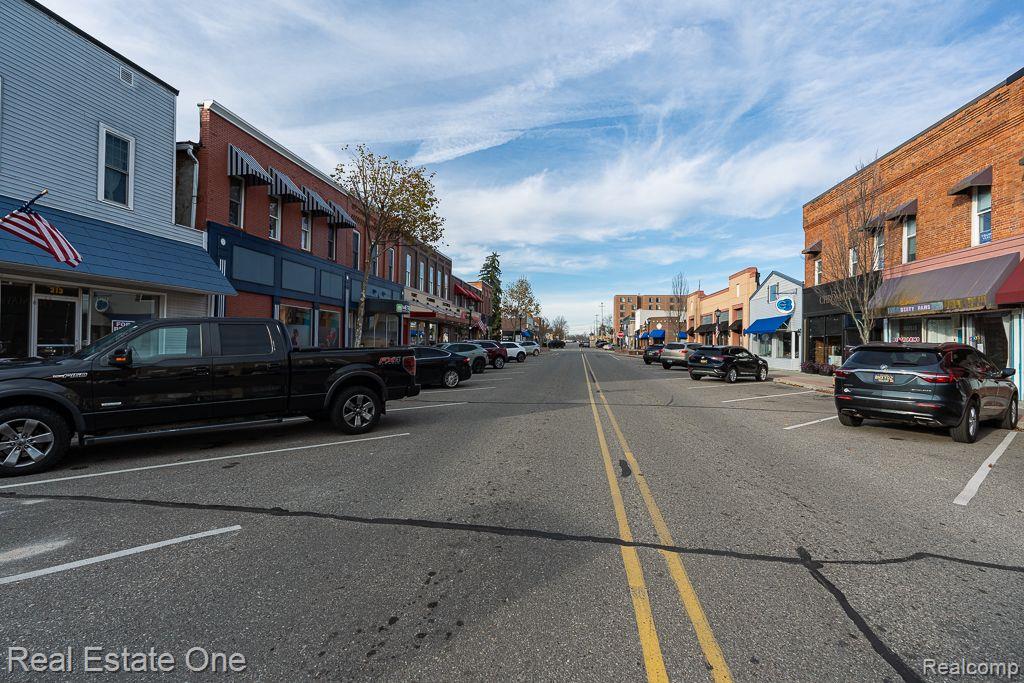 424 S MAIN ST