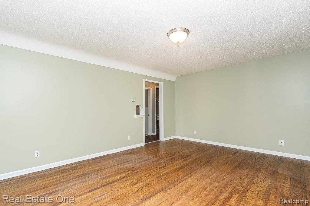 424 S MAIN ST