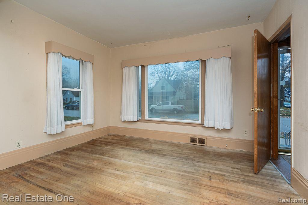 106 HUBBARD ST