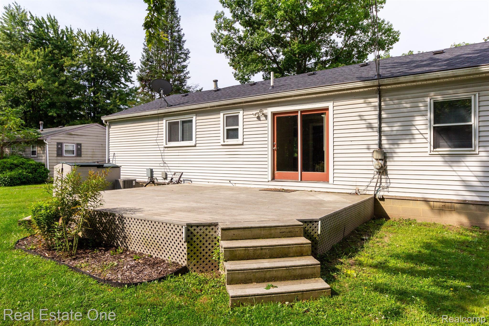 3420 N SQUIRREL RD