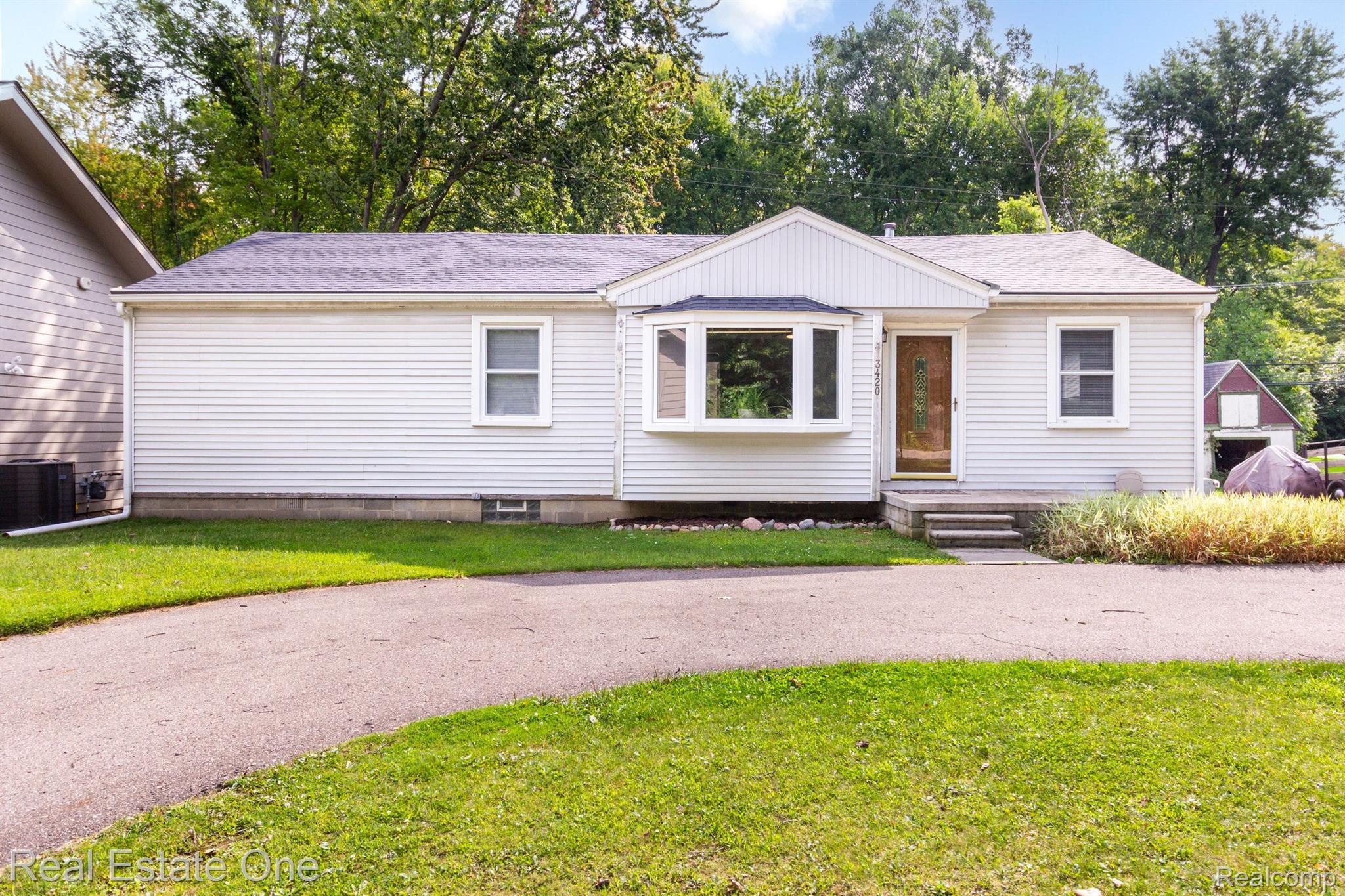 3420 N SQUIRREL RD
