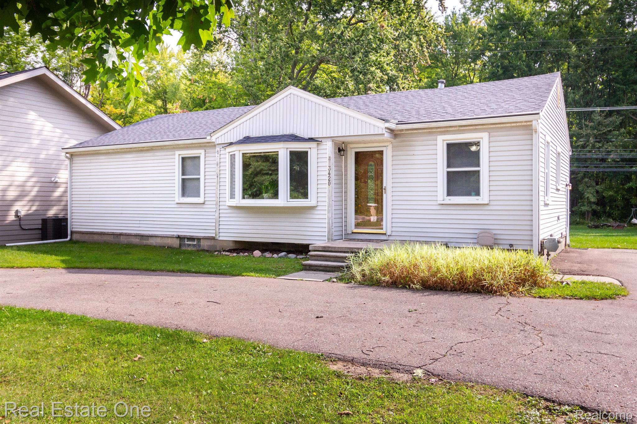 3420 N SQUIRREL RD