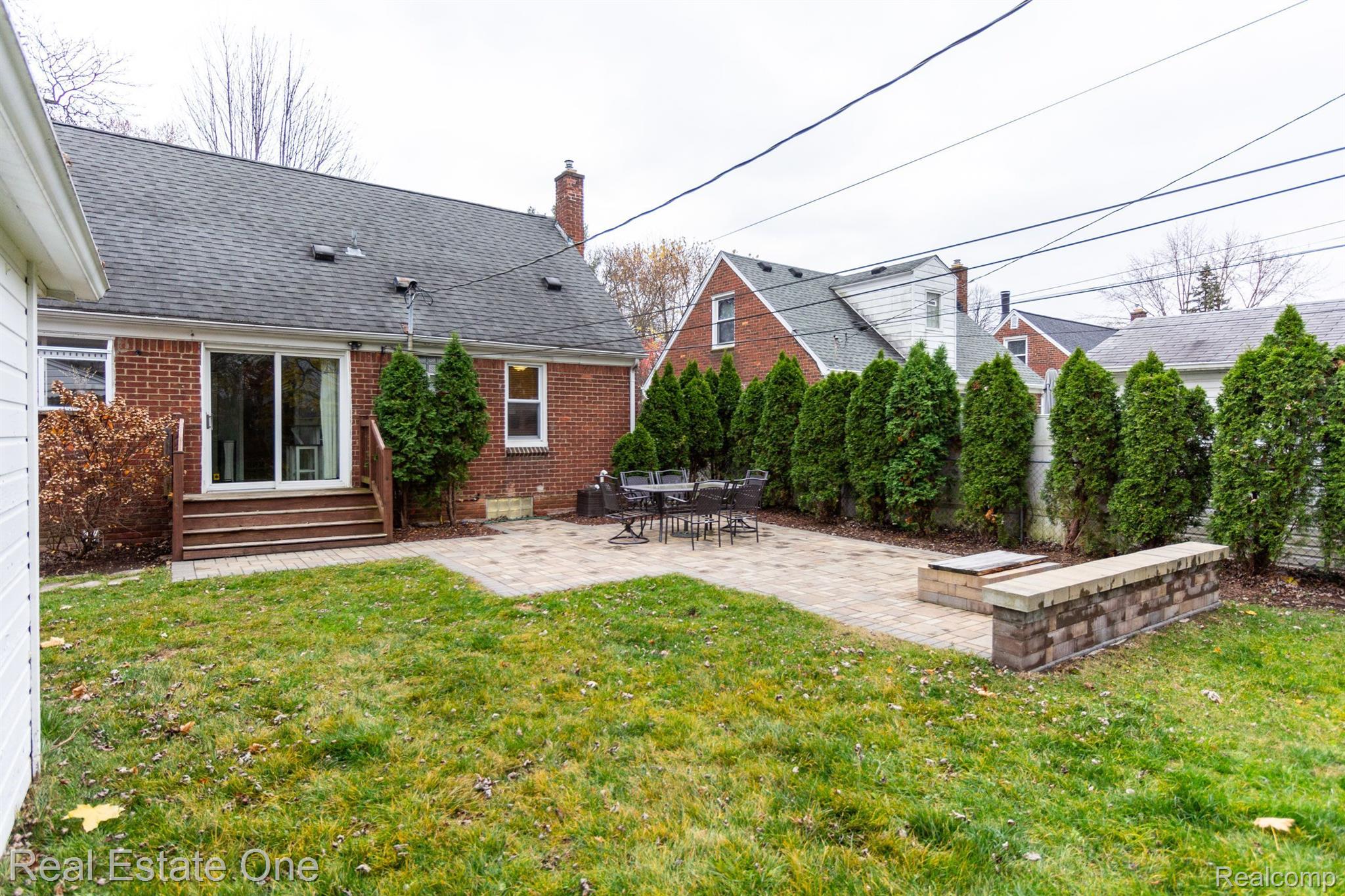 1707 N PLEASANT ST