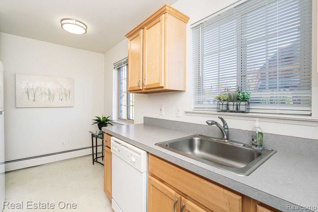 500 ROMEO RD 111