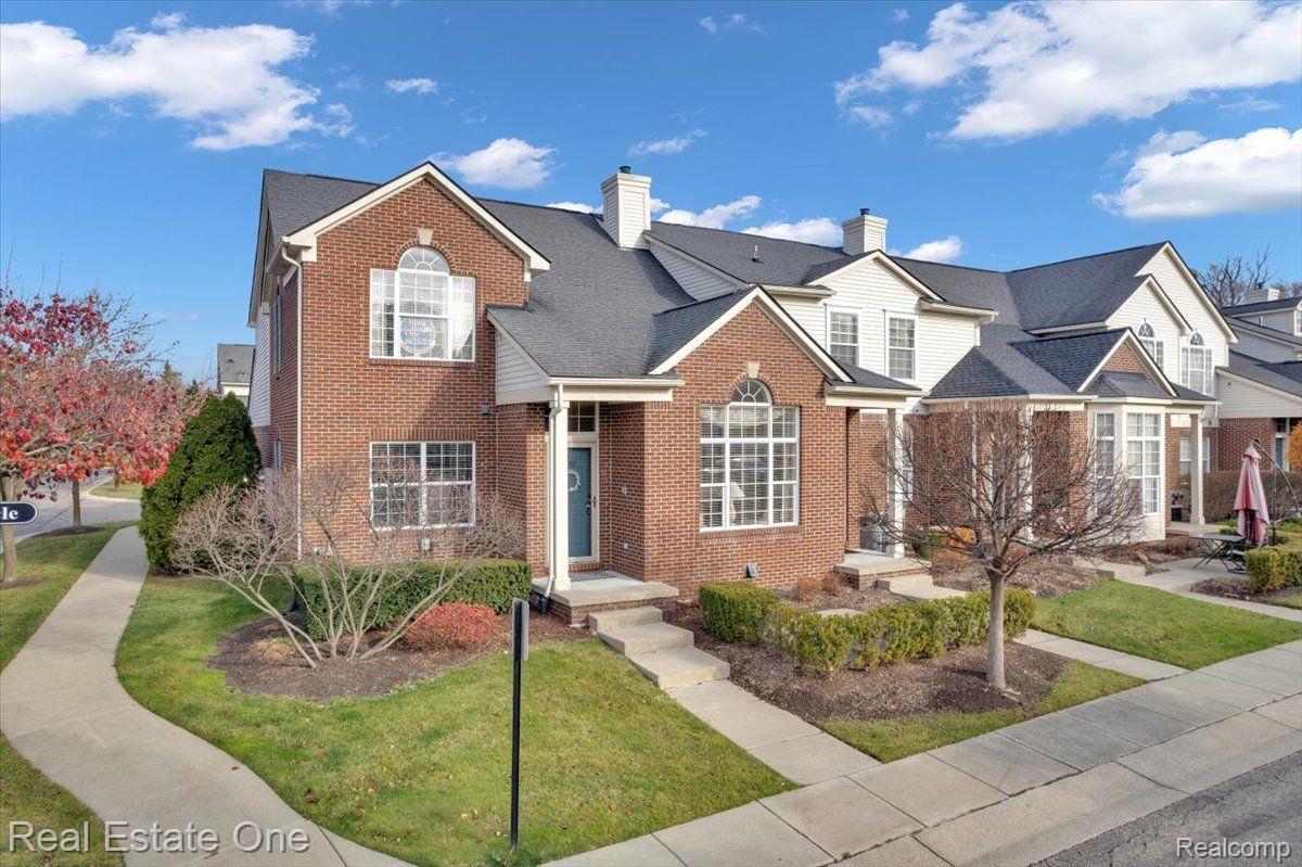 15201 ADRI CIR