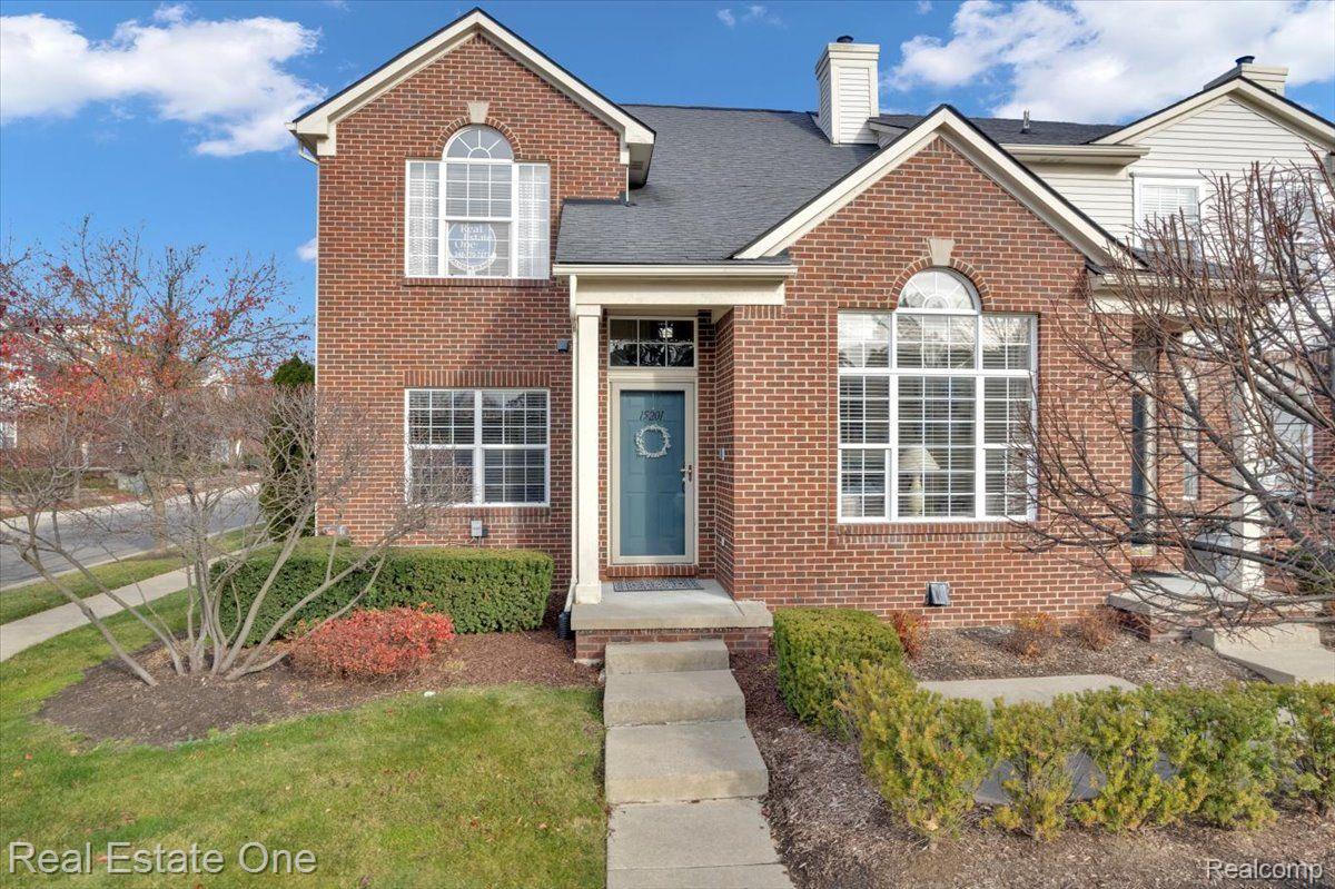 15201 ADRI CIR