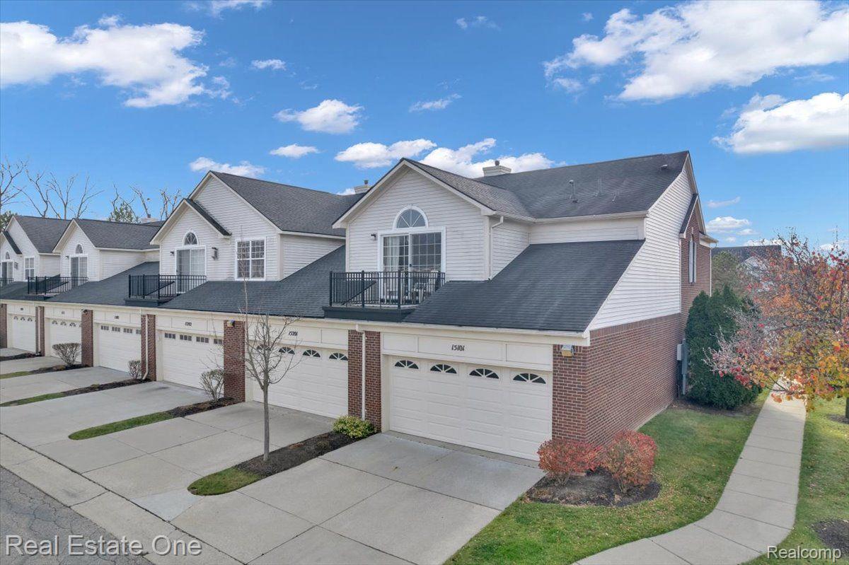 15201 ADRI CIR