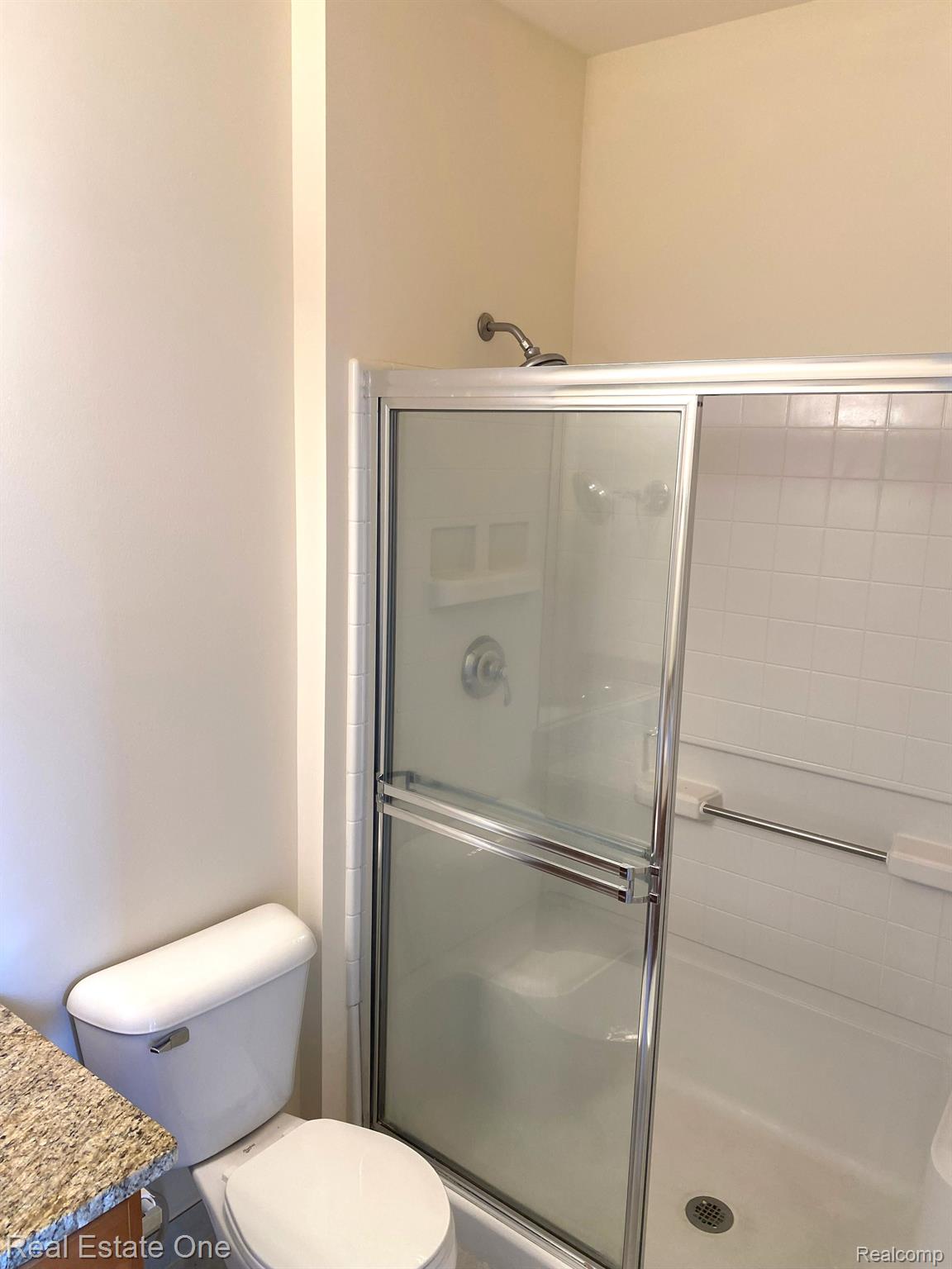1071 ALAMEDA BLVD 22