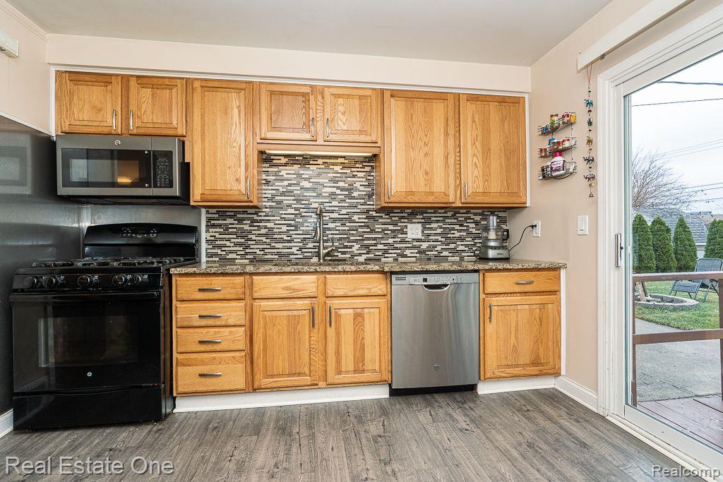 42662 Loni DR