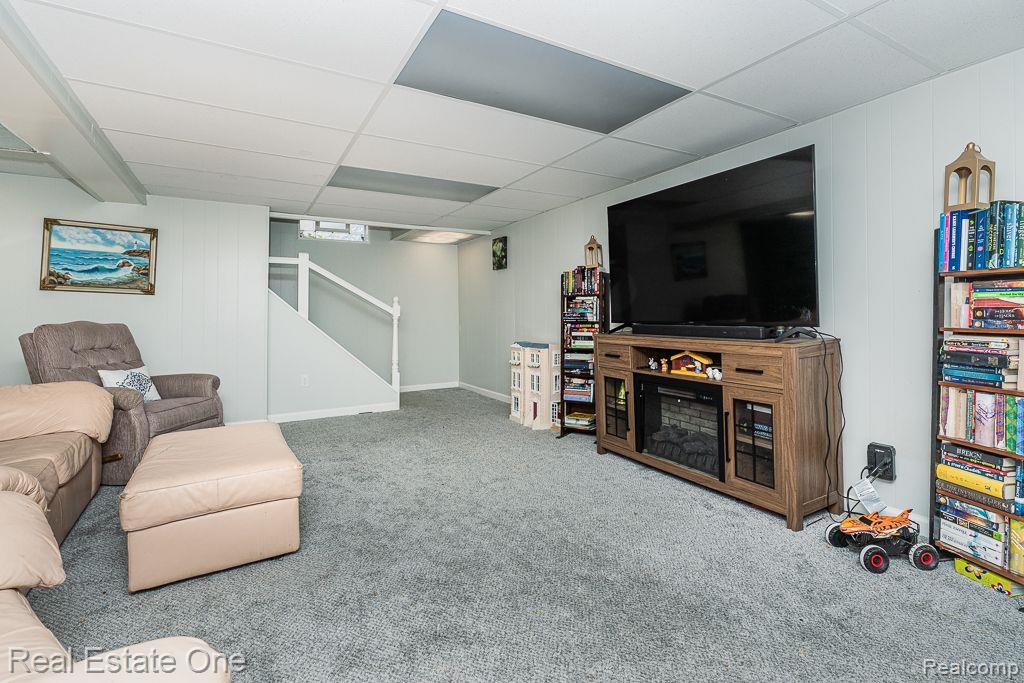 42662 Loni DR
