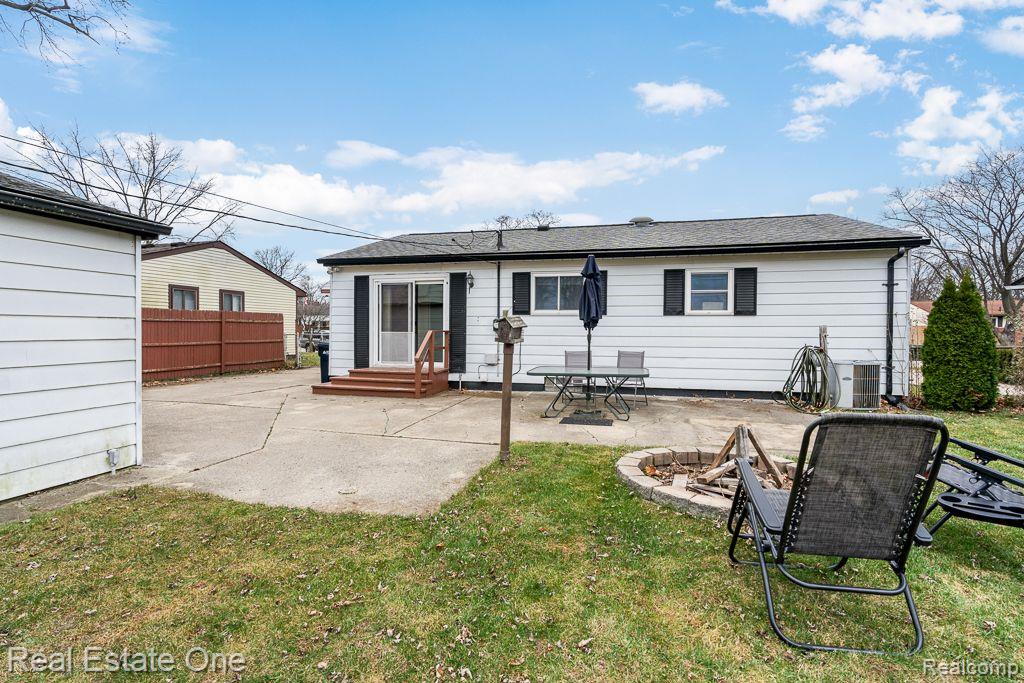 42662 Loni DR