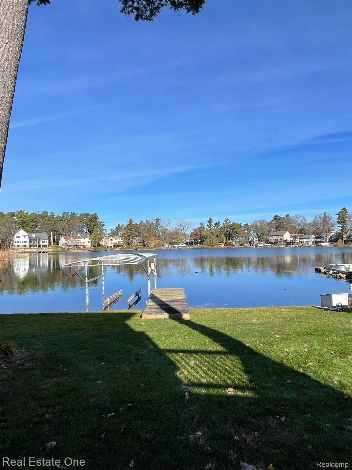 872 DOLLAR BAY DR