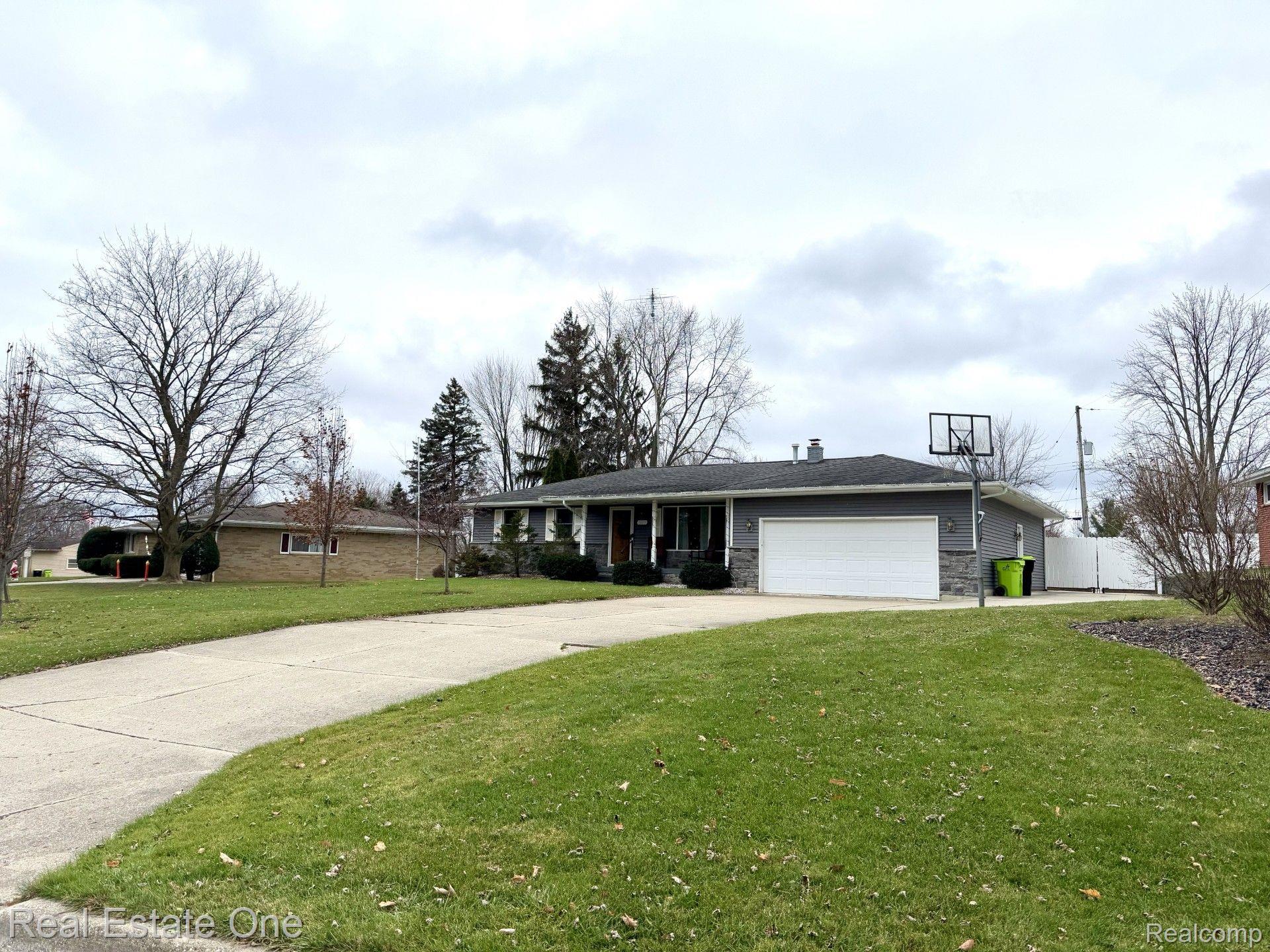 7075 YARMY DR