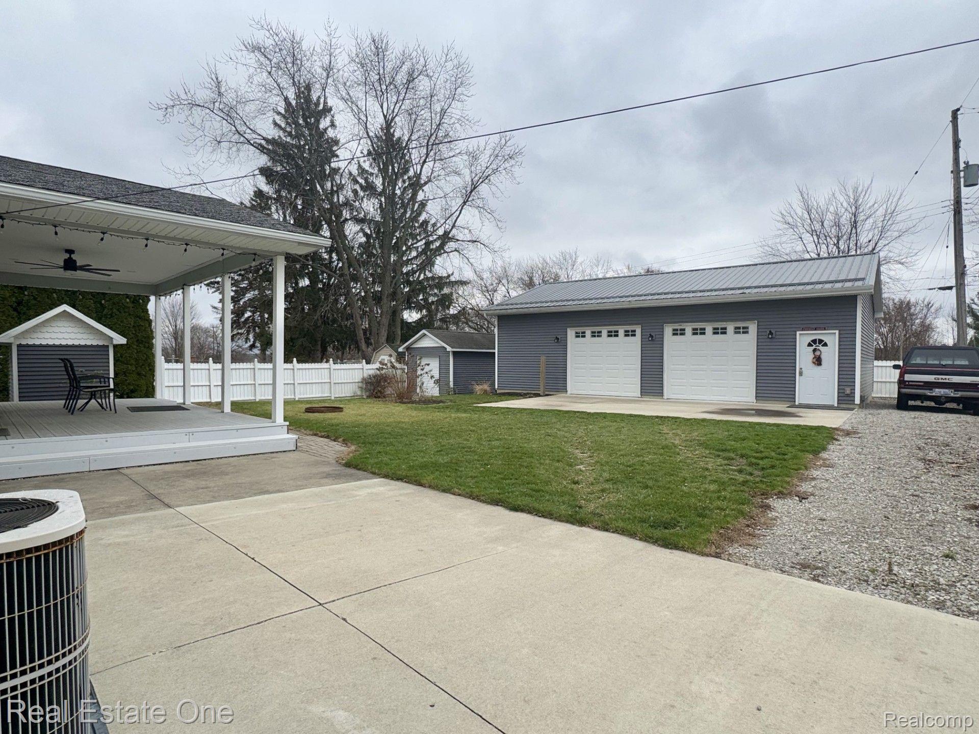 7075 YARMY DR
