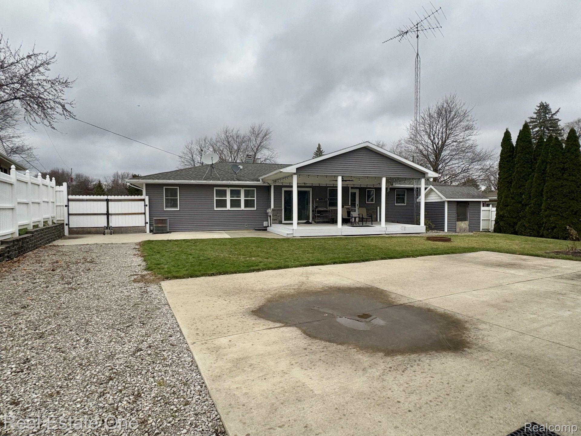 7075 YARMY DR