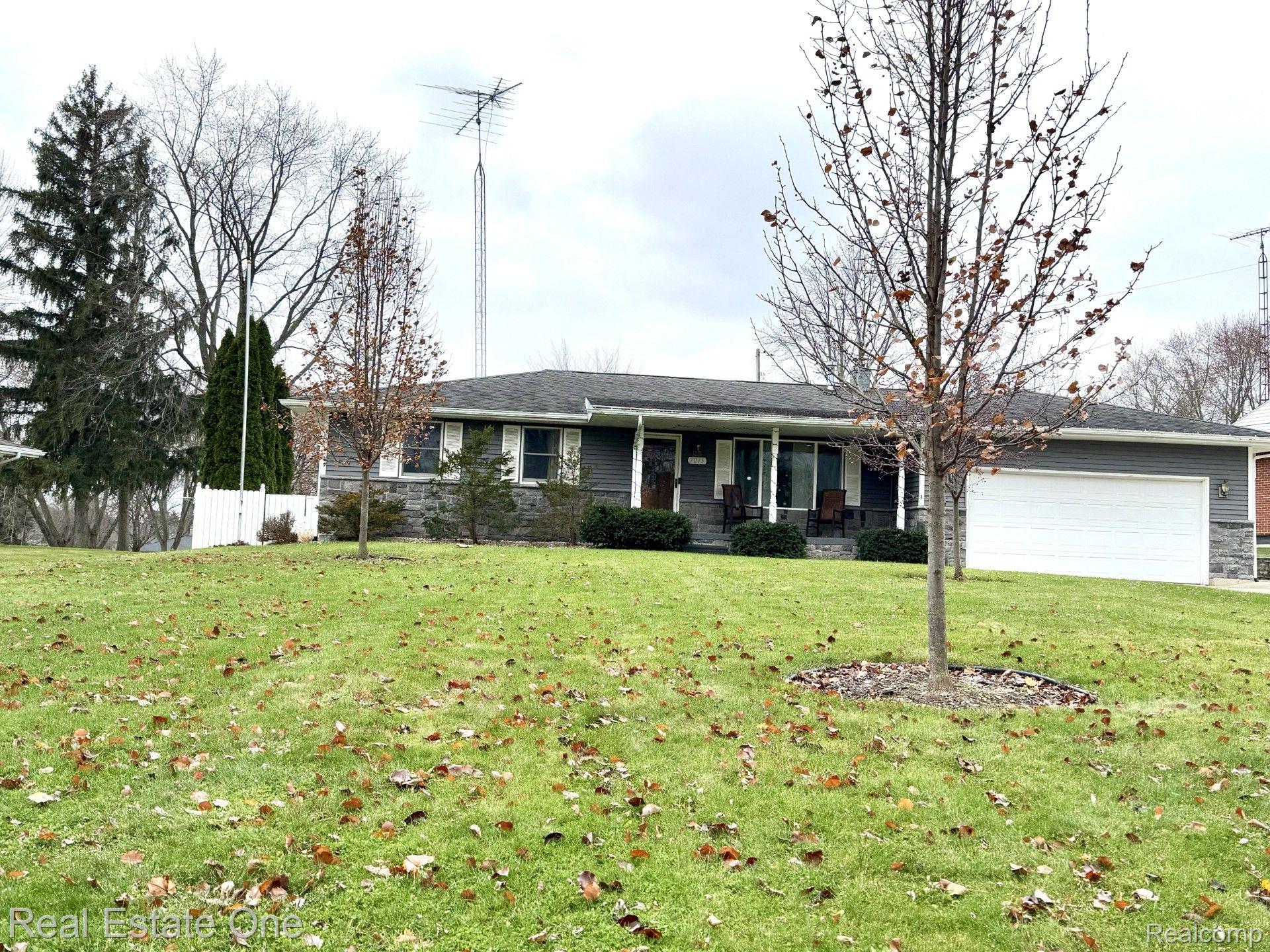 7075 YARMY DR