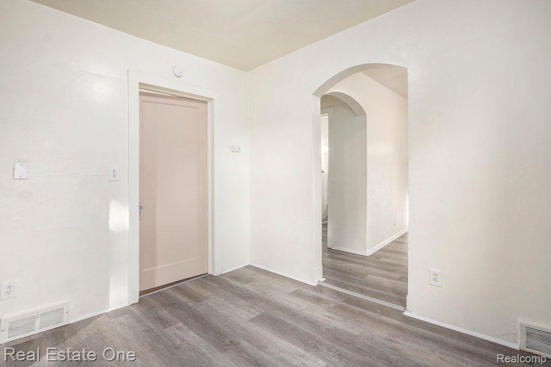 11519 MAXWELL AVE