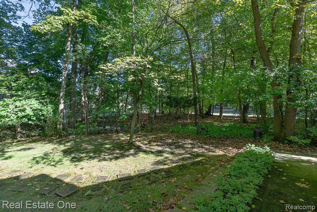 1609 KILBURN RD N