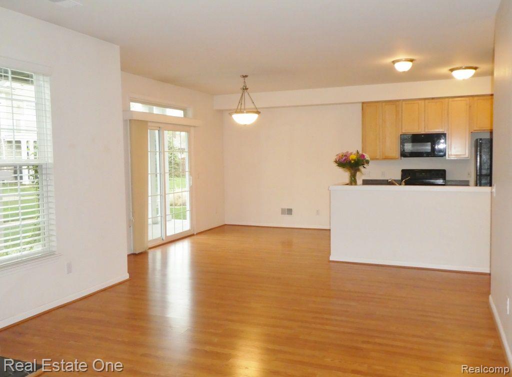 1203 ALAMEDA BLVD 62