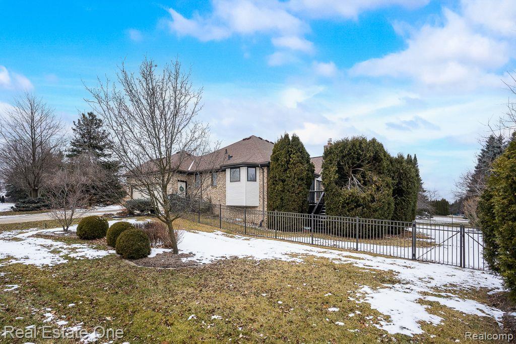6786 JASMINE DR