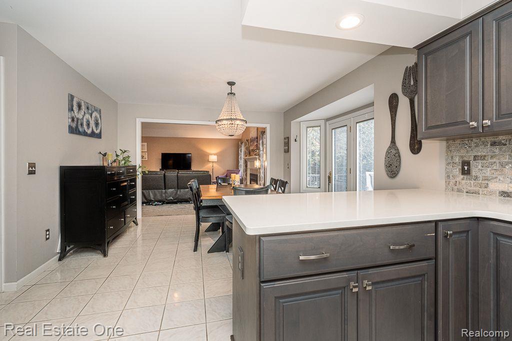 6786 JASMINE DR