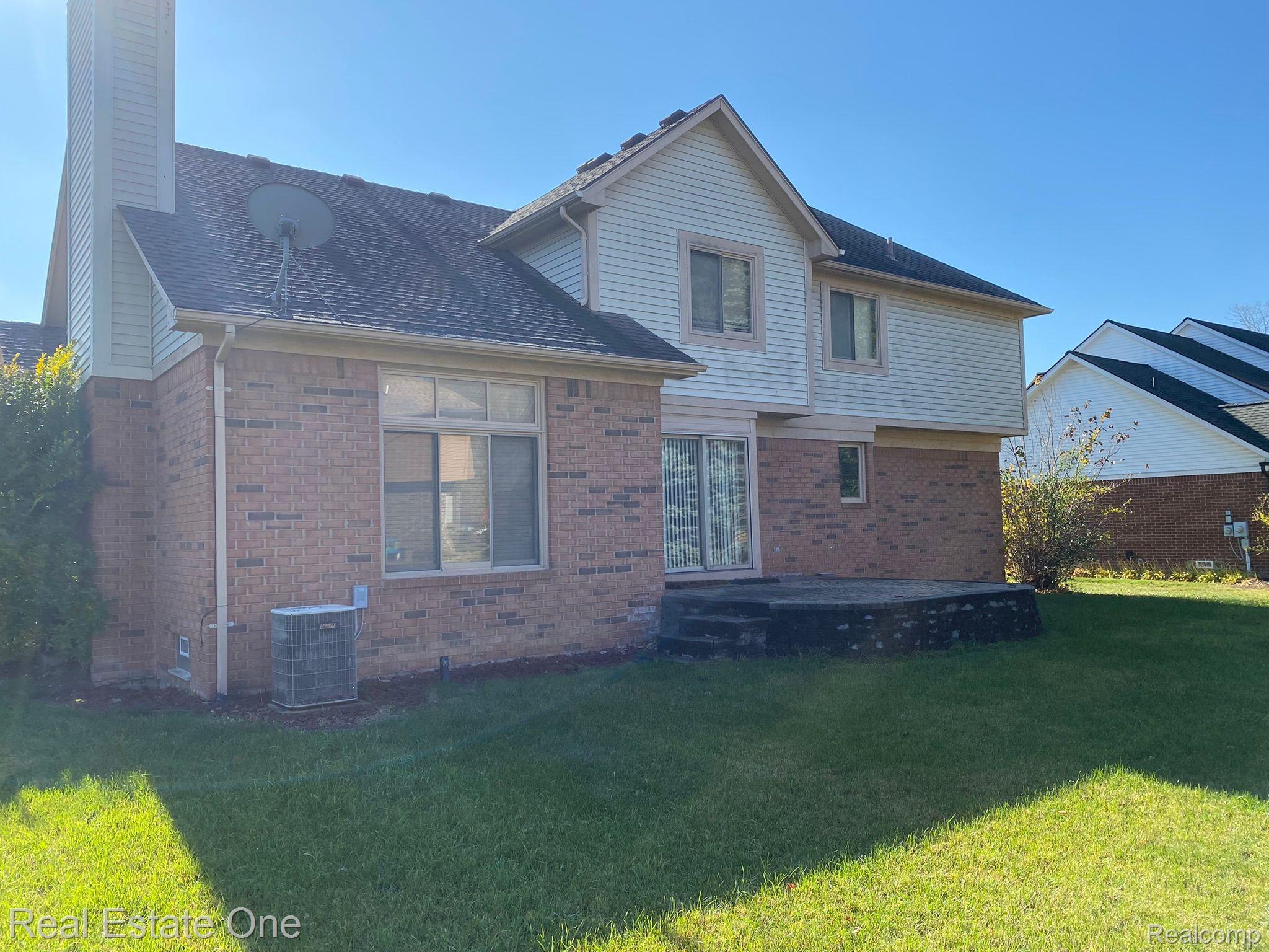4849 HOMESTEAD DR